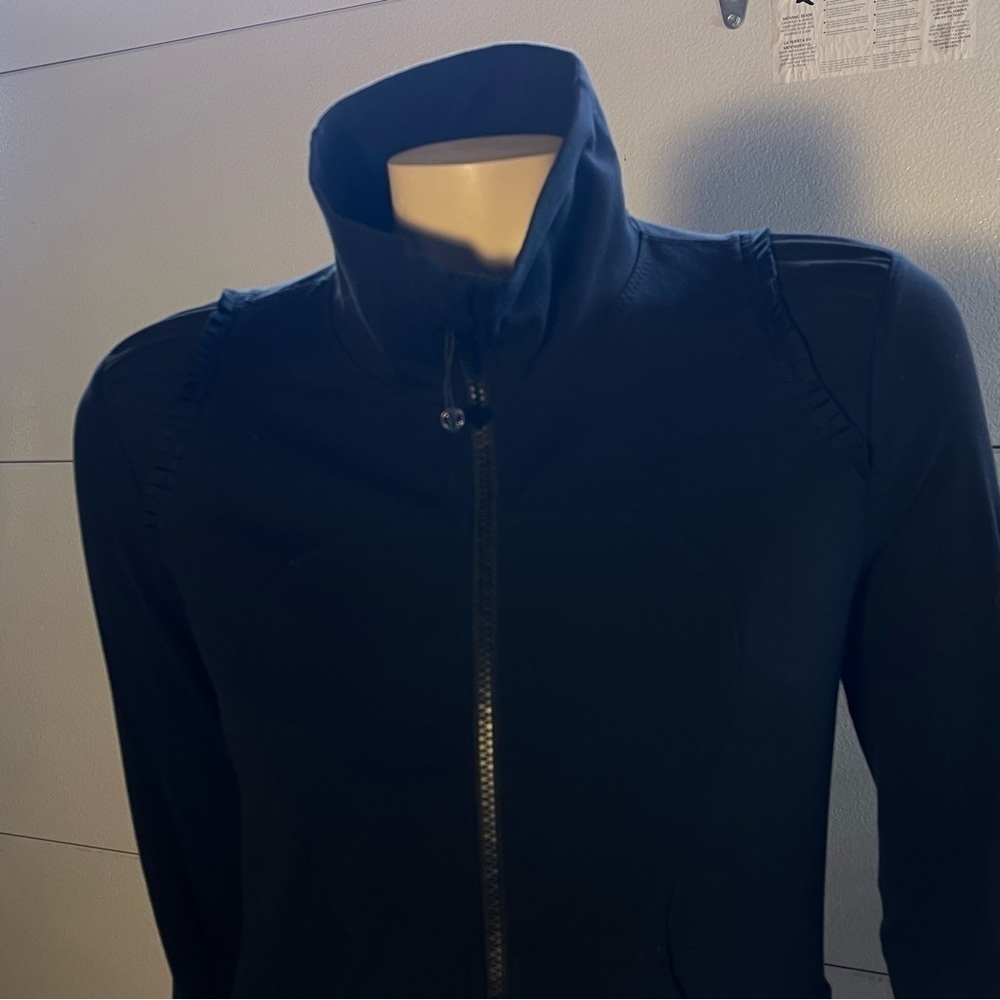 Lululemon City To Yoga Jacket Black Swan - Picture 5 of 16